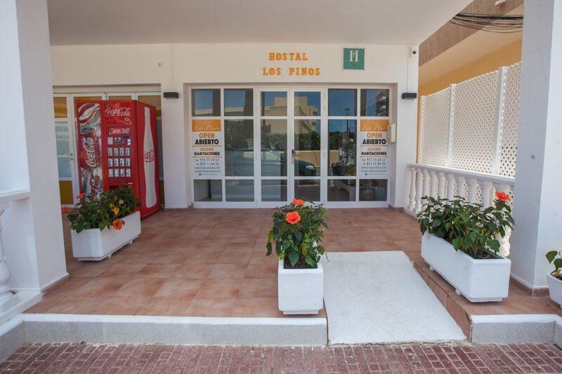 Hostal Los Pinos เอสกานา ภายนอก รูปภาพ